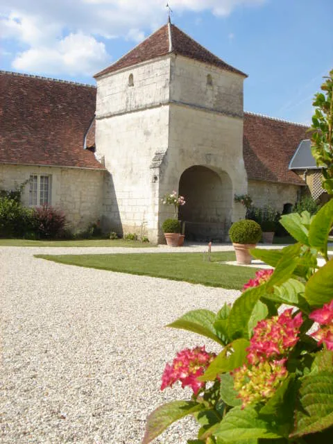 Manoir De La Rousselliere